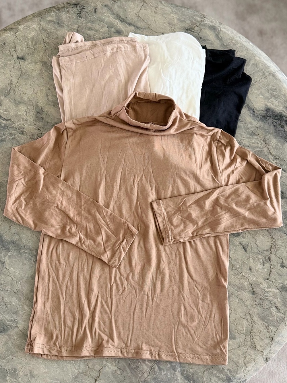 New 4-Piece Set of High-Stretch Semi-High-Neck Long-Sleeve Base Layers OS